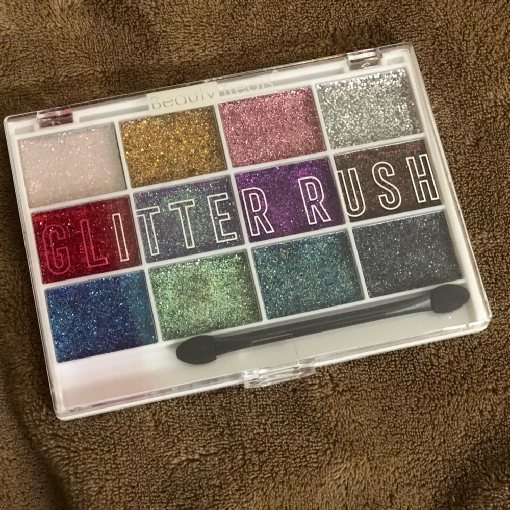 Never used glitter rush eyeshadow palette